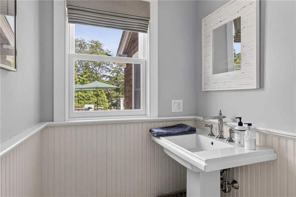 58 Chapman Road Westerly RI 02891