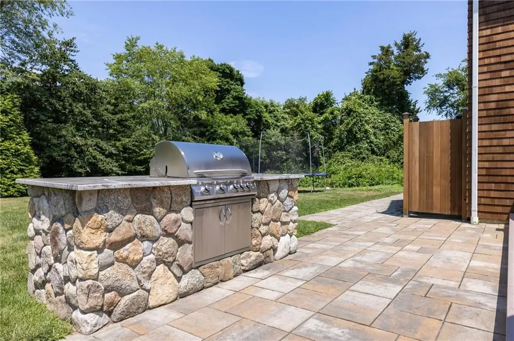 58 Chapman Road Westerly RI 02891