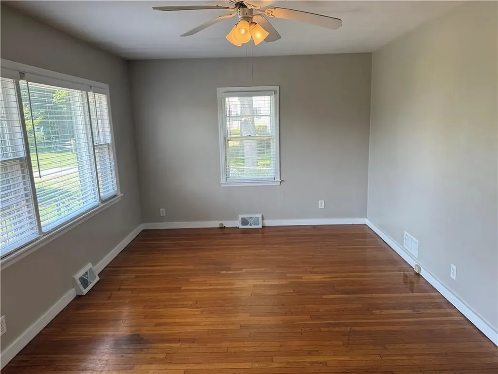 17 Saltaire Avenue Narragansett RI 02882