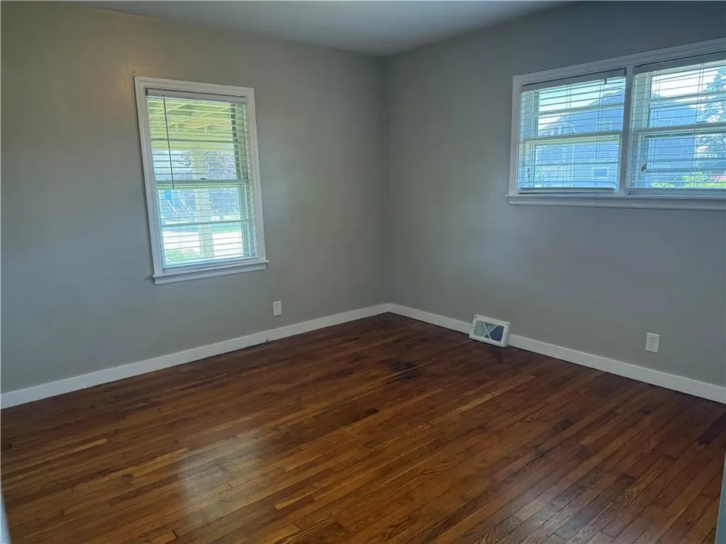 17 Saltaire Avenue Narragansett RI 02882