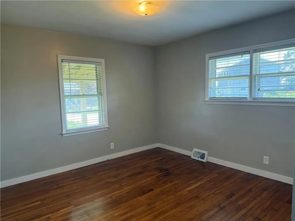17 Saltaire Avenue Narragansett RI 02882