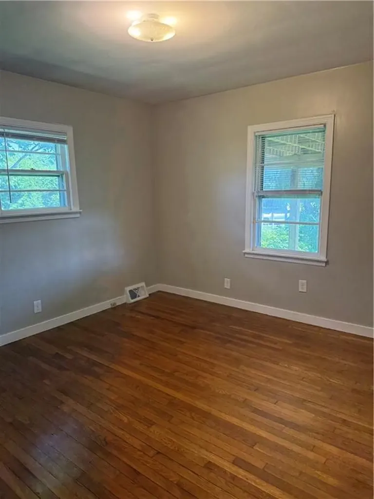 17 Saltaire Avenue Narragansett RI 02882