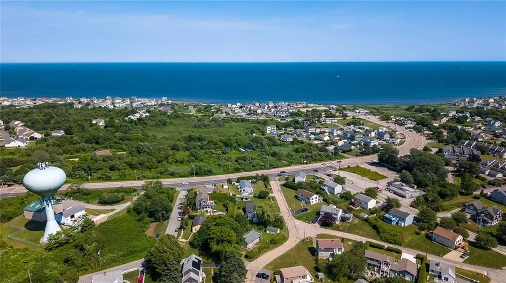 17 Saltaire Avenue Narragansett RI 02882