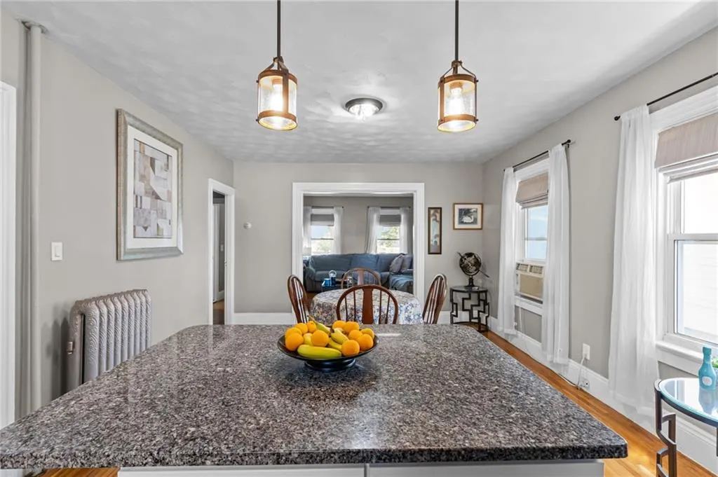 81 Ninth Street East Providence RI 02914
