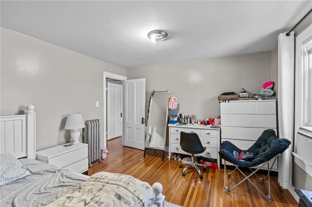 81 Ninth Street East Providence RI 02914