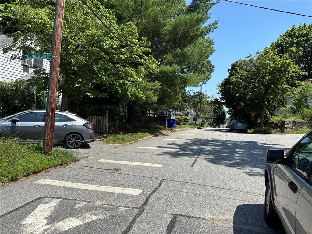 127 Sunbury Street Providence RI 02903