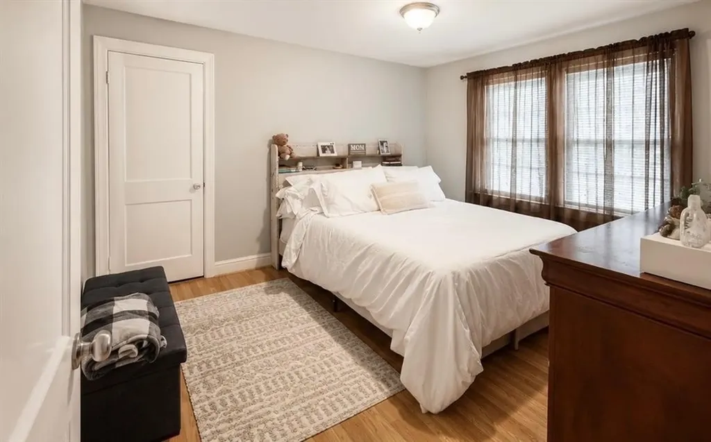 15 Sarah Teft Drive Warwick RI 02889