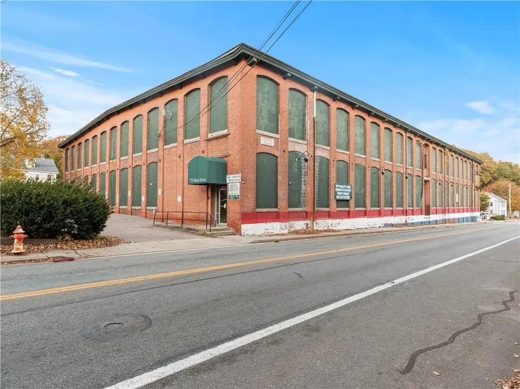 770 Main Street West Warwick RI 02893