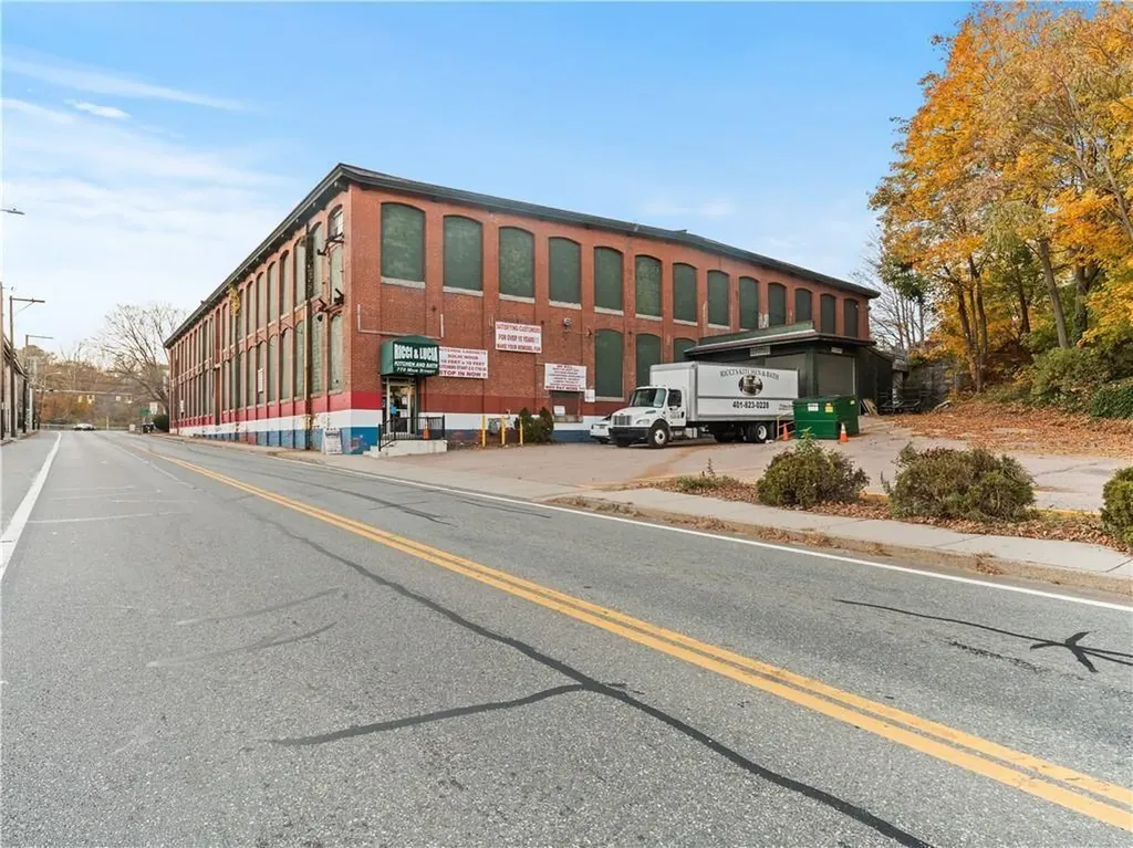 770 Main Street West Warwick RI 02893