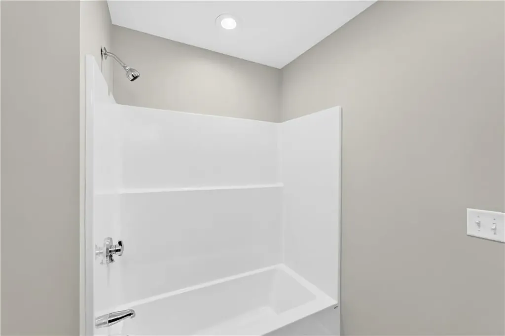 95 Waterman Avenue Johnston RI 02919