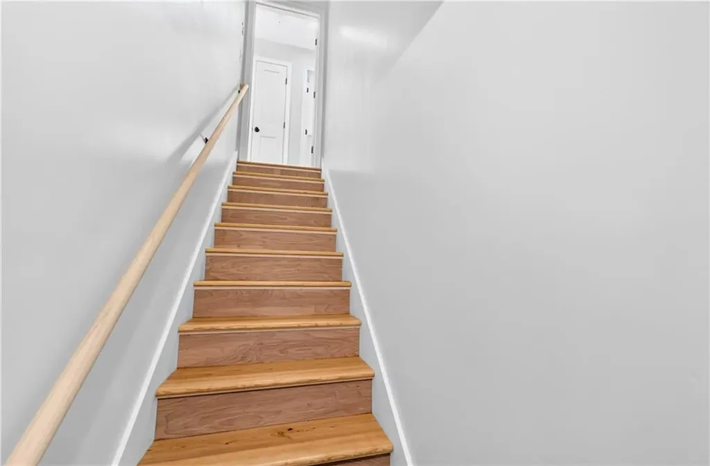95 Waterman Avenue Johnston RI 02919