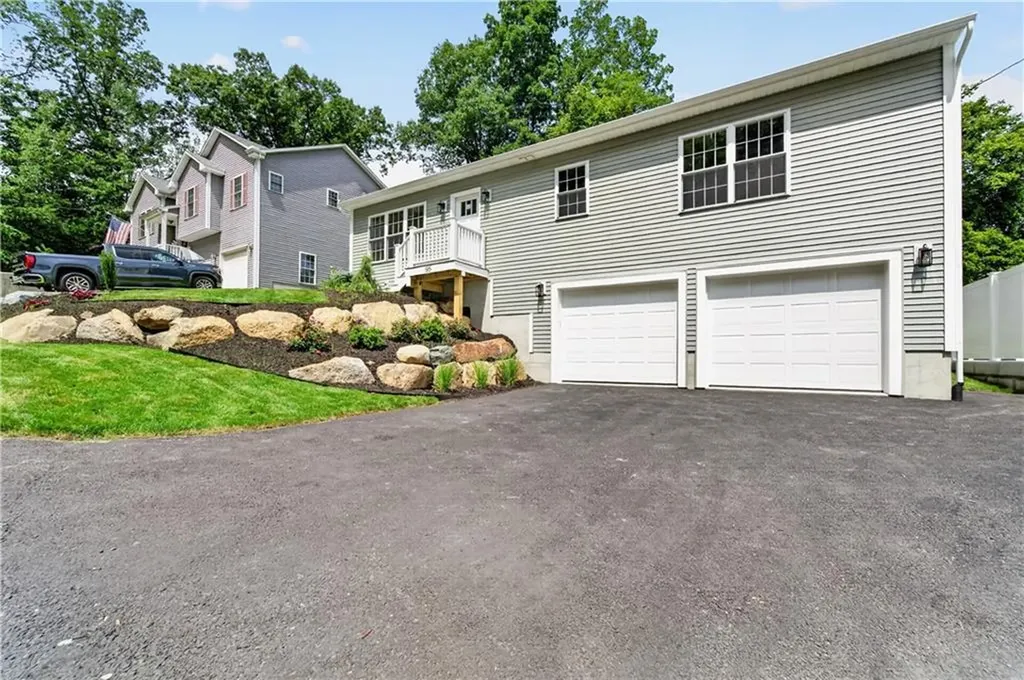 95 Waterman Avenue Johnston RI 02919
