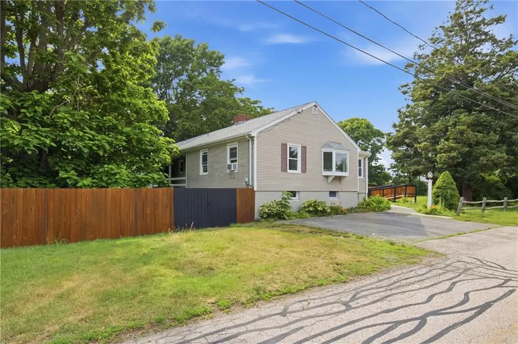 3 Wabasso Terrace Middletown RI 02842