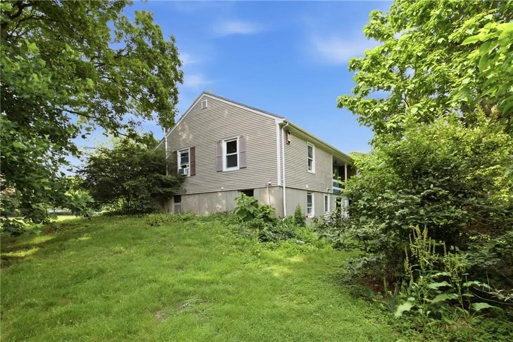 3 Wabasso Terrace Middletown RI 02842
