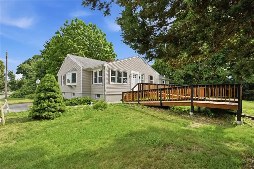 3 Wabasso Terrace Middletown RI 02842