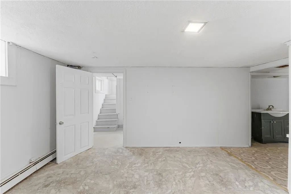 102 Overhill Road Providence RI 02906