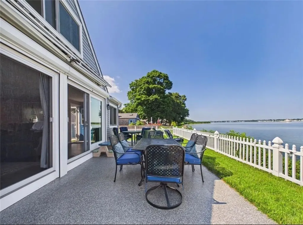 69 Namquid Drive Warwick RI 02888