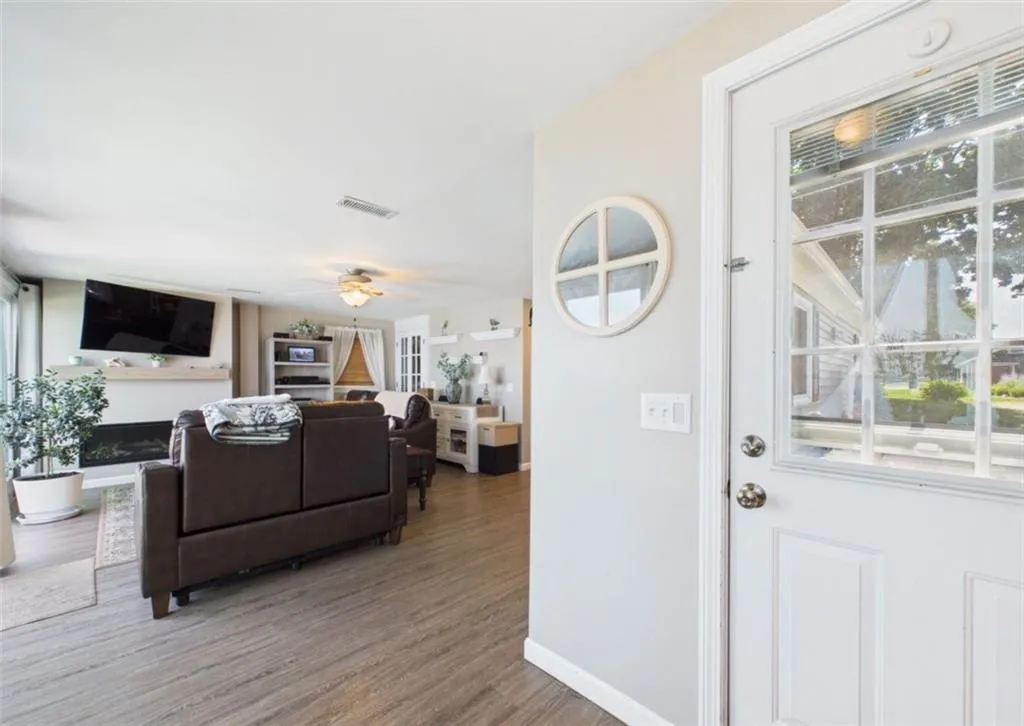 69 Namquid Drive Warwick RI 02888