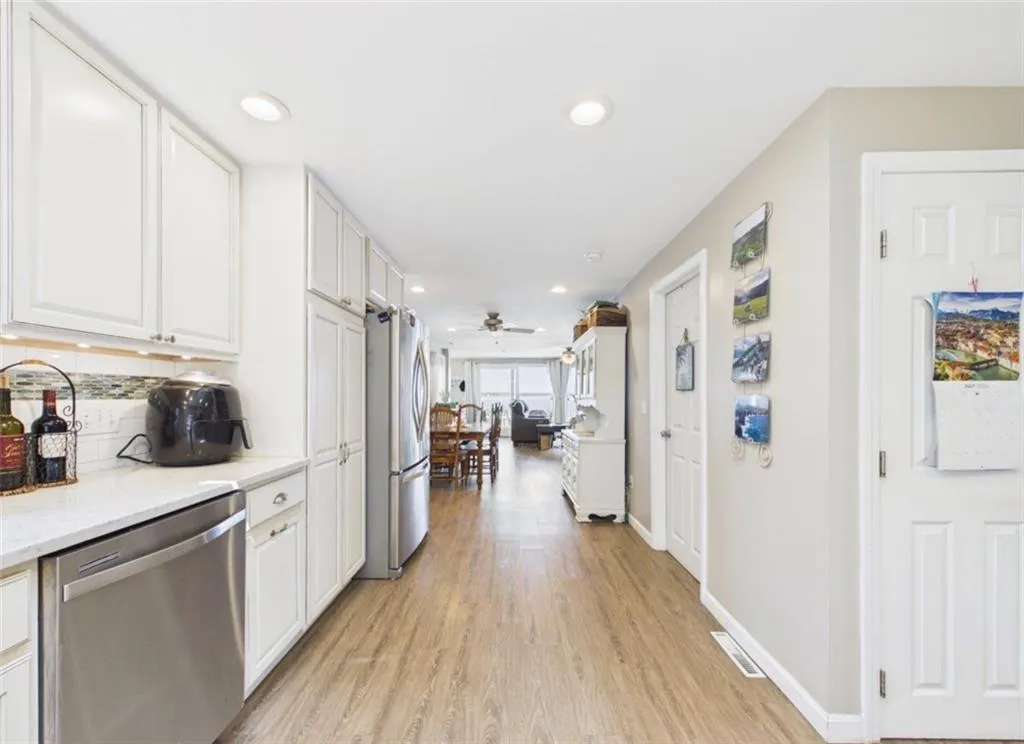 69 Namquid Drive Warwick RI 02888