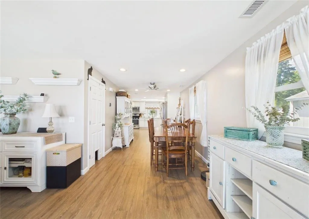 69 Namquid Drive Warwick RI 02888