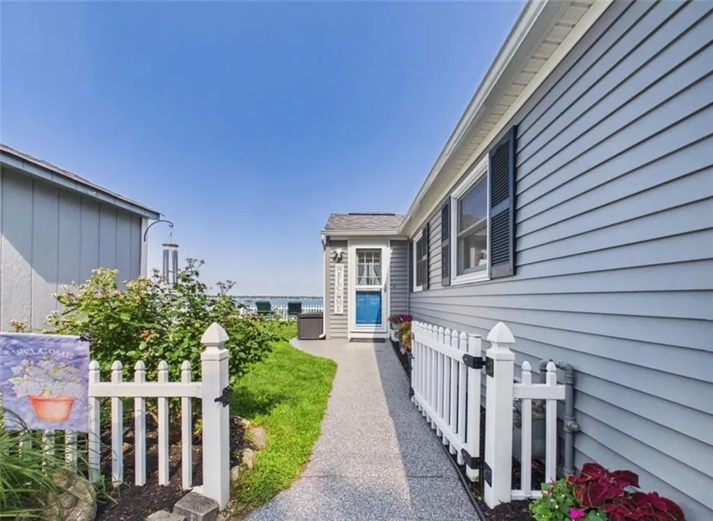 69 Namquid Drive Warwick RI 02888