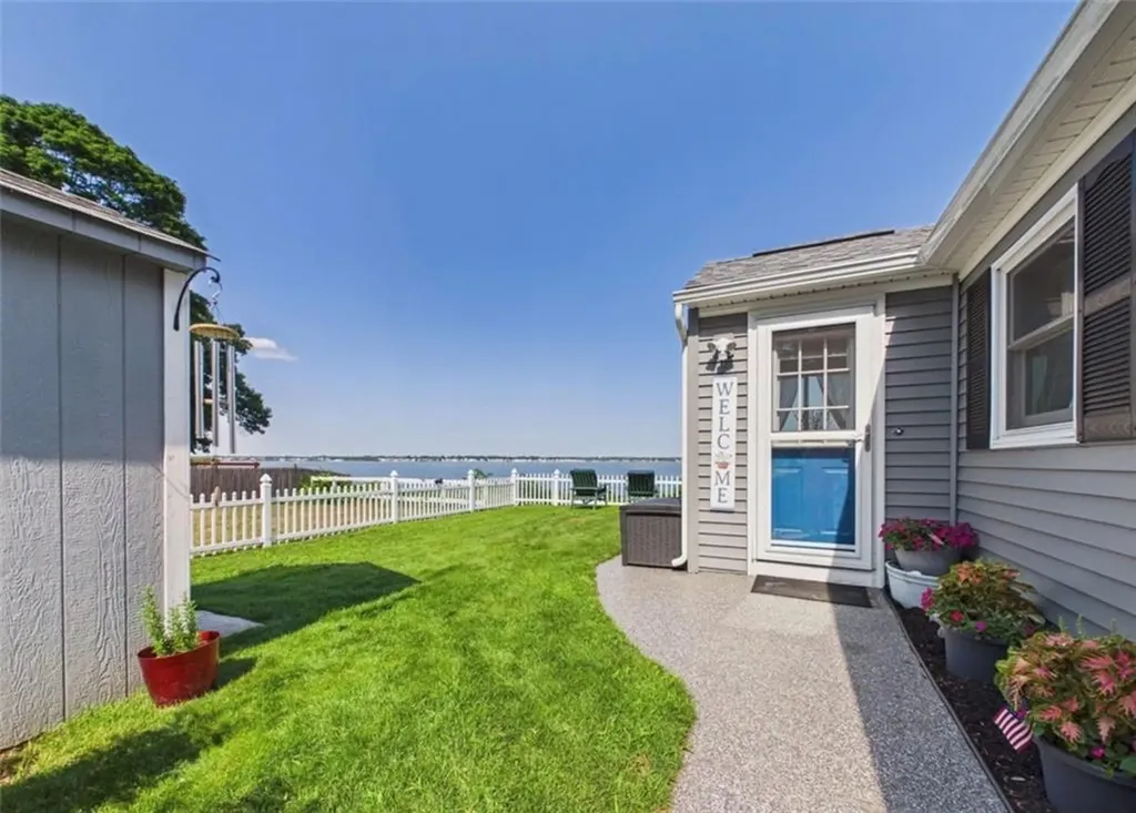 69 Namquid Drive Warwick RI 02888