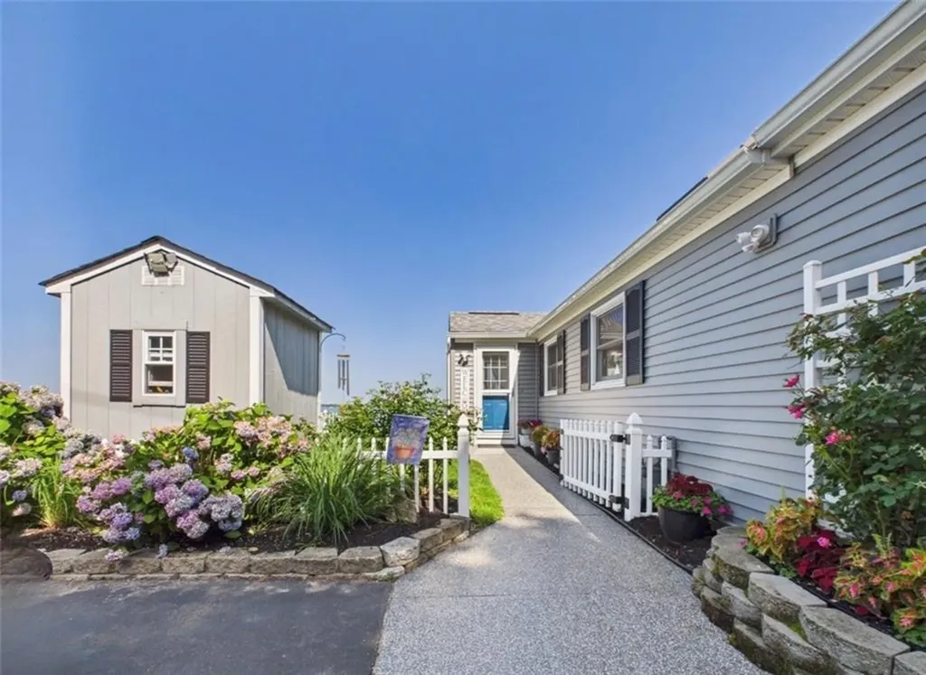 69 Namquid Drive Warwick RI 02888