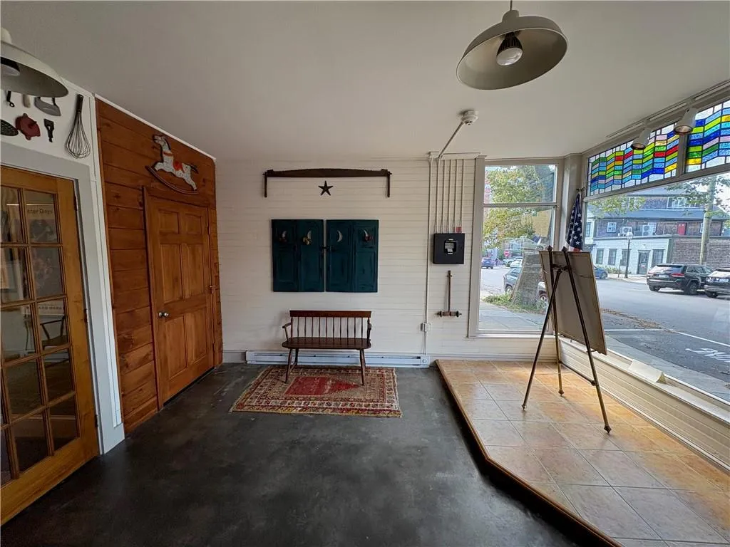 30 Bradford Street Bristol RI 02809