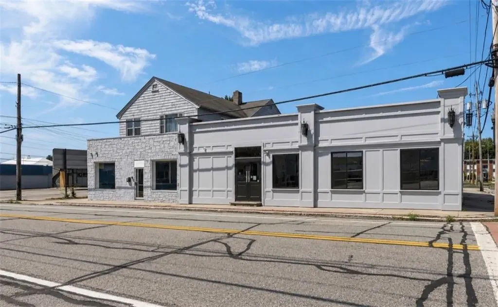 1058 Charles Street North Providence RI 02904