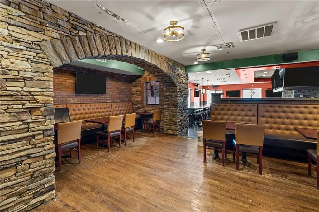 1058 Charles Street North Providence RI 02904