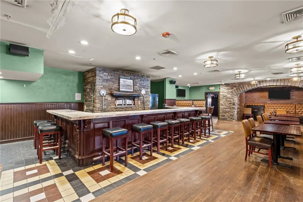 1058 Charles Street North Providence RI 02904