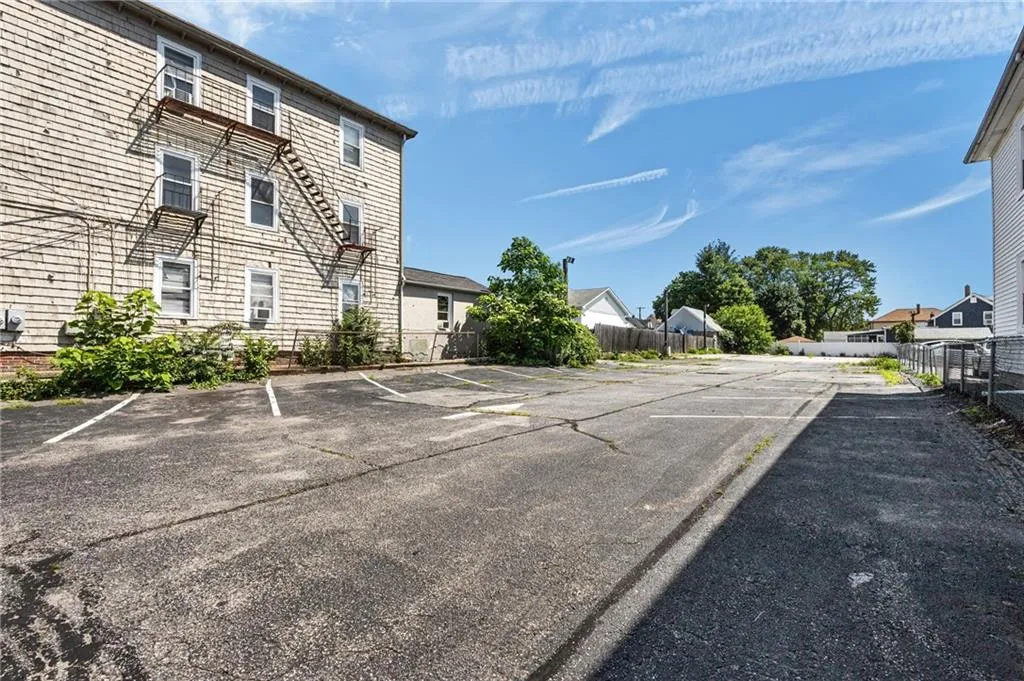 1058 Charles Street North Providence RI 02904