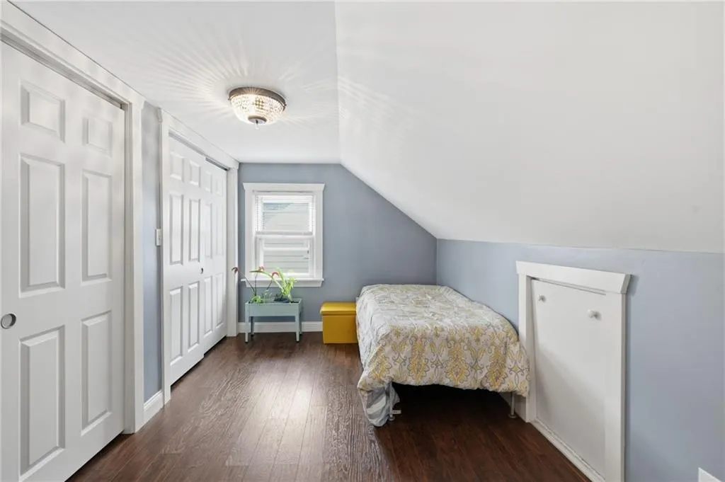 22 Yale Avenue East Providence RI 02915