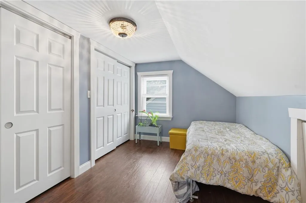 22 Yale Avenue East Providence RI 02915