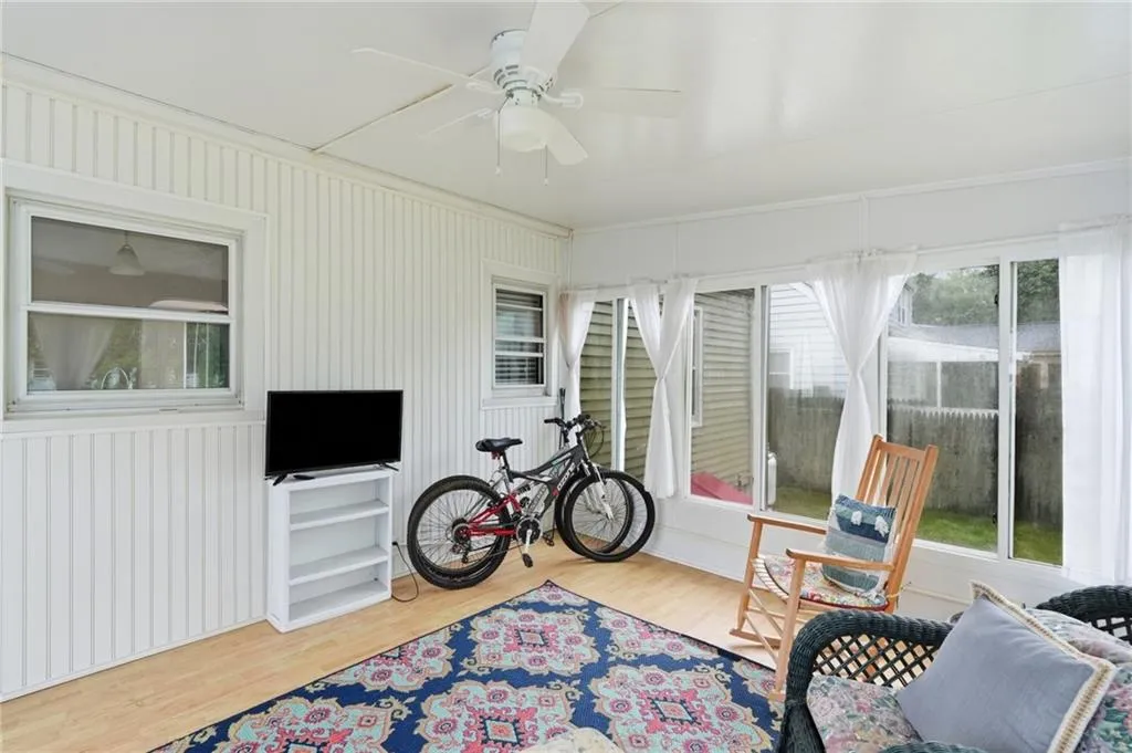 22 Yale Avenue East Providence RI 02915