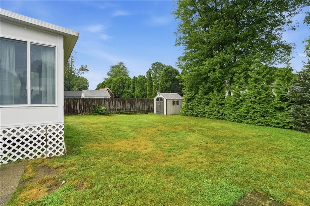 22 Yale Avenue East Providence RI 02915