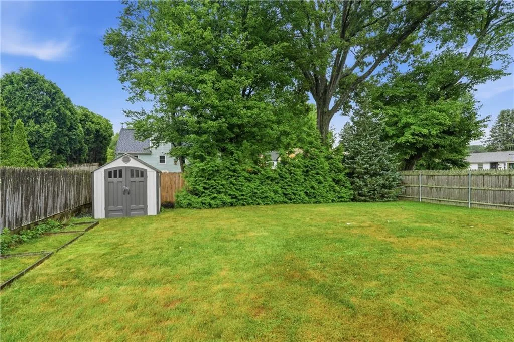 22 Yale Avenue East Providence RI 02915