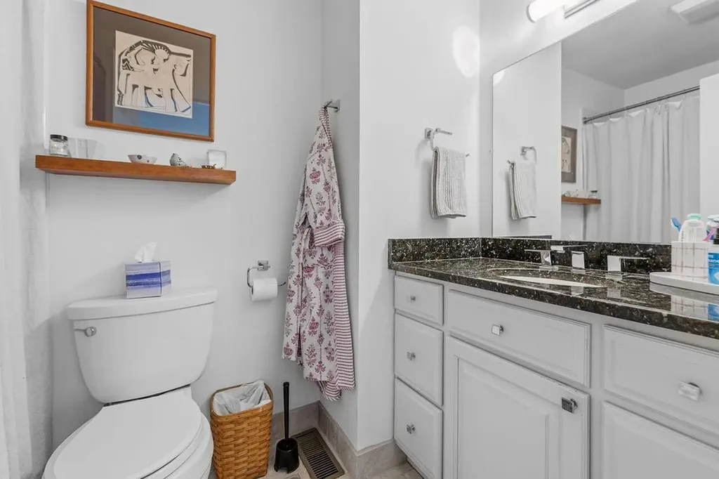 878 Bullocks Point Avenue East Providence RI 02915