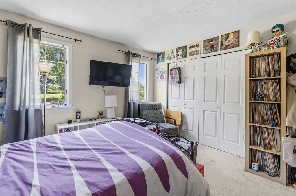 878 Bullocks Point Avenue East Providence RI 02915