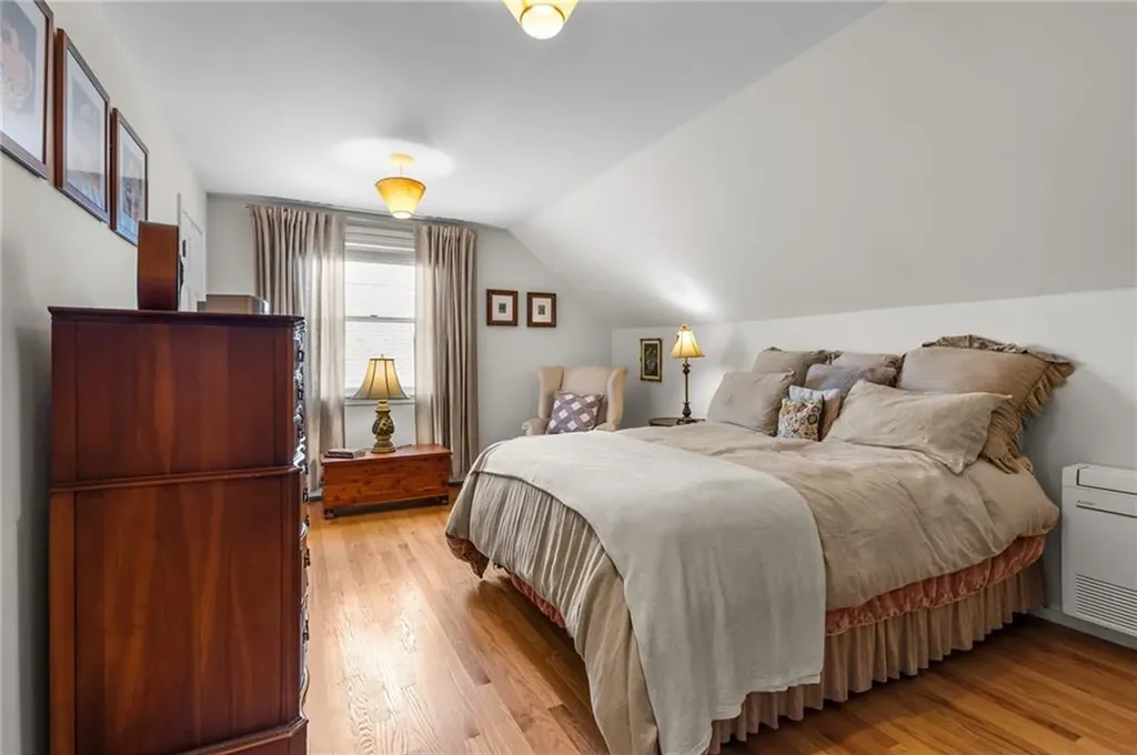 11 Stonegate Road Warren RI 02885