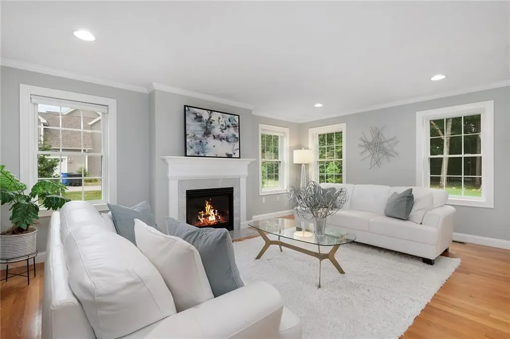 42 East Lantern Road Lincoln RI 02865