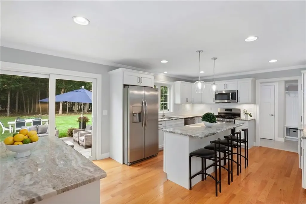 42 East Lantern Road Lincoln RI 02865