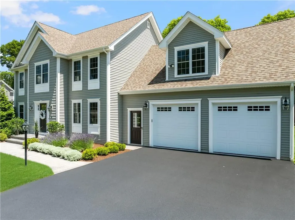 42 East Lantern Road Lincoln RI 02865