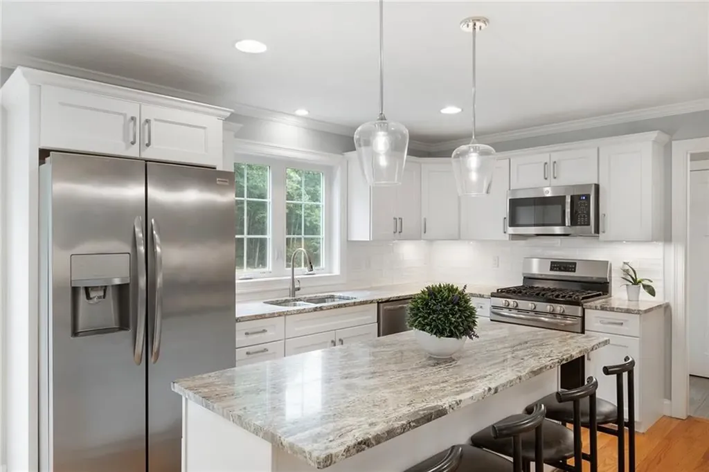 42 East Lantern Road Lincoln RI 02865