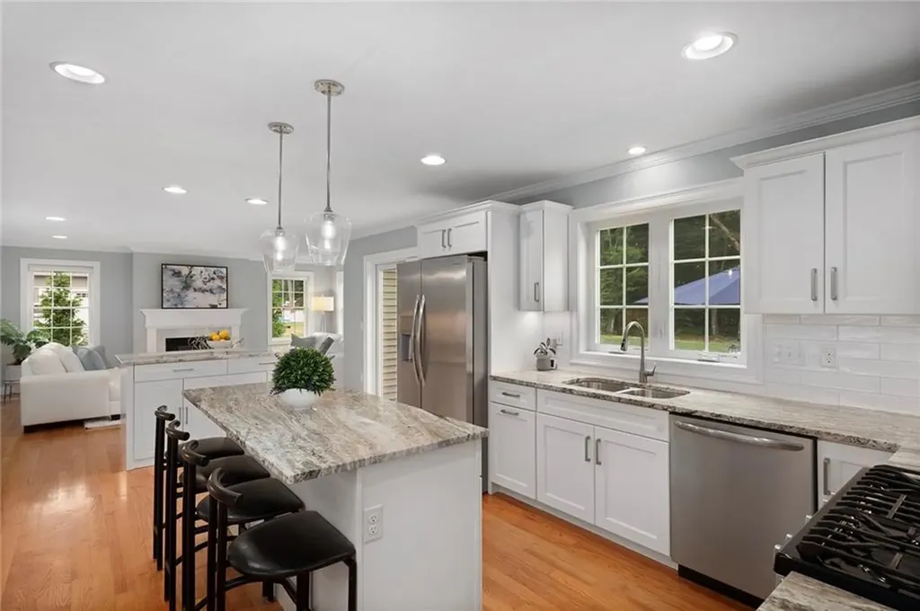 42 East Lantern Road Lincoln RI 02865