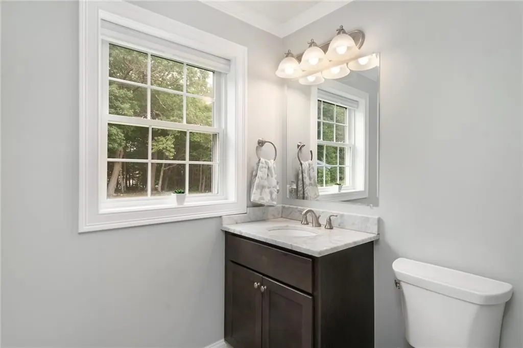 42 East Lantern Road Lincoln RI 02865