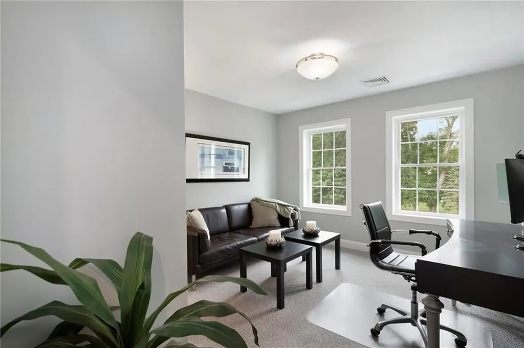 42 East Lantern Road Lincoln RI 02865