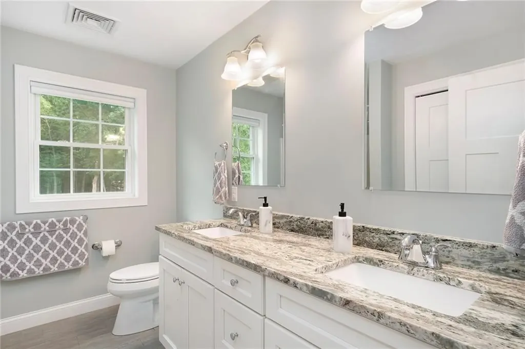 42 East Lantern Road Lincoln RI 02865