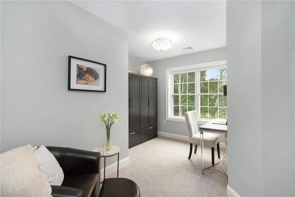 42 East Lantern Road Lincoln RI 02865