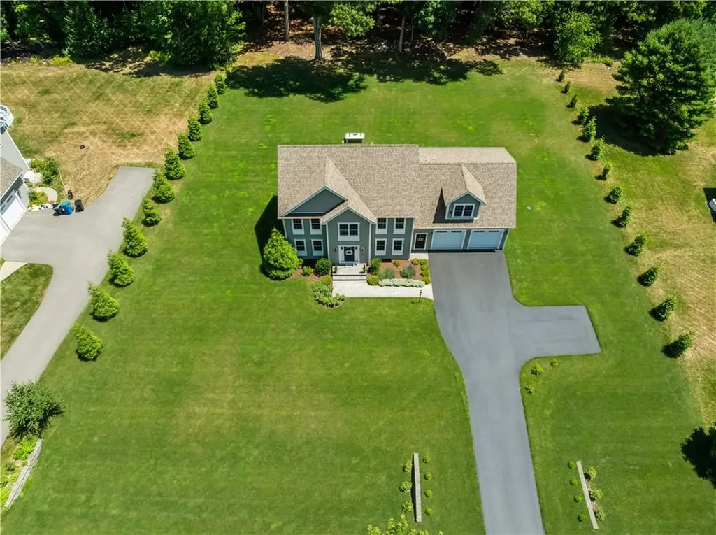42 East Lantern Road Lincoln RI 02865